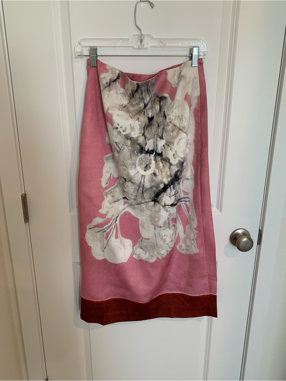 Chic Pink Floral Pencil Skirt